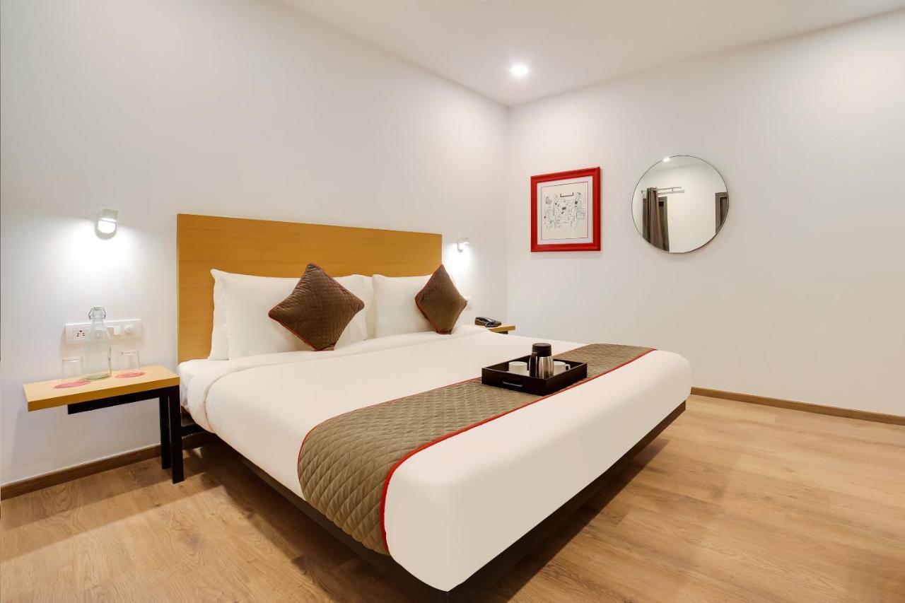 Oyo Townhouse 019 Anand Vihar Hotel 4*
